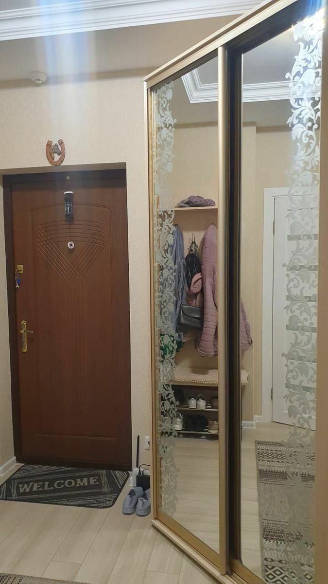 1833442544353656