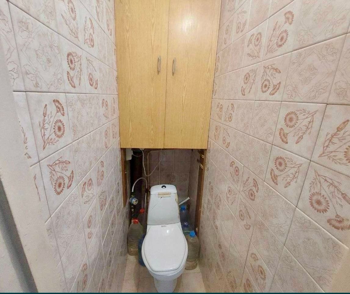 1835164440360656