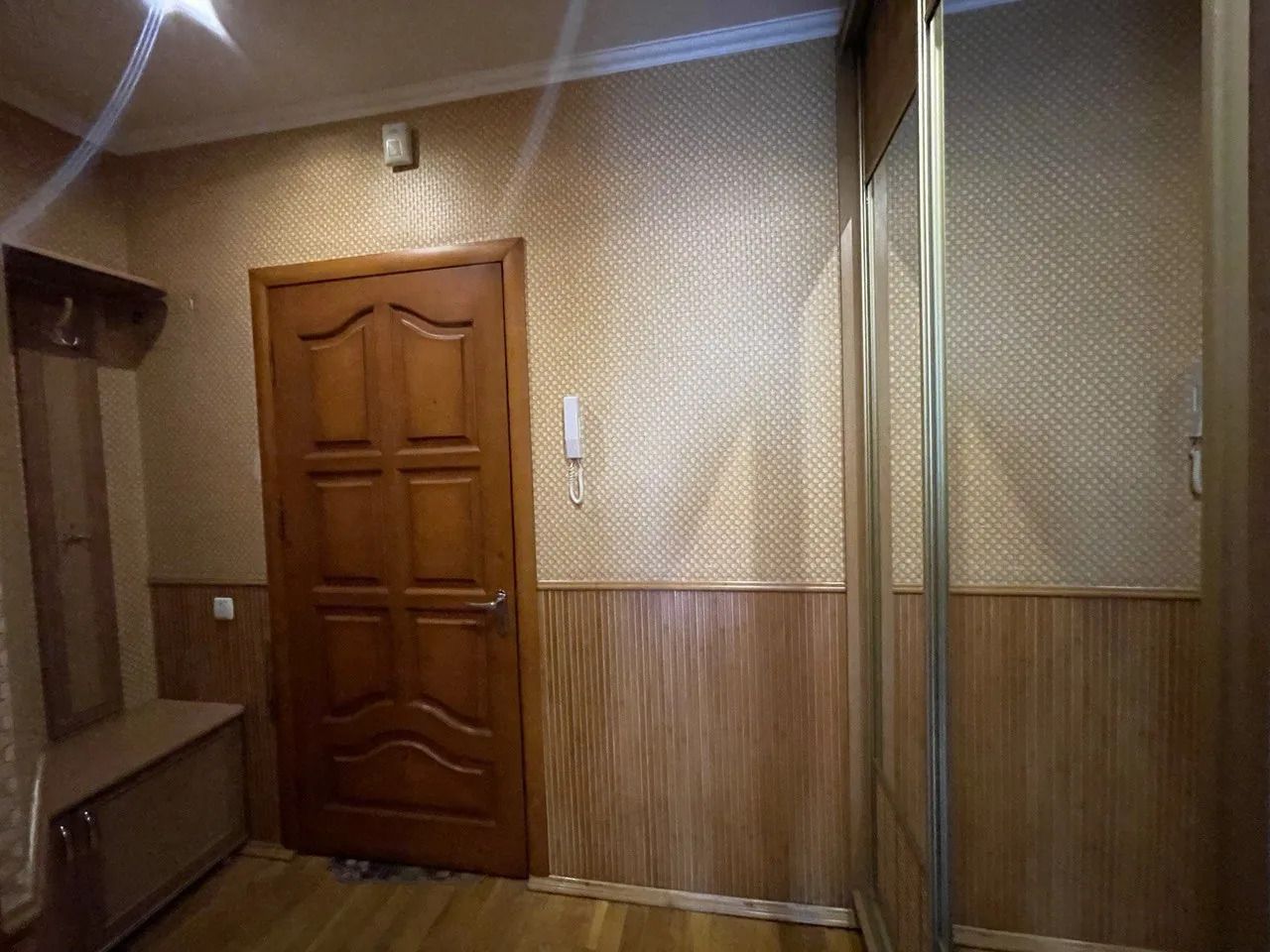 1835265467455656