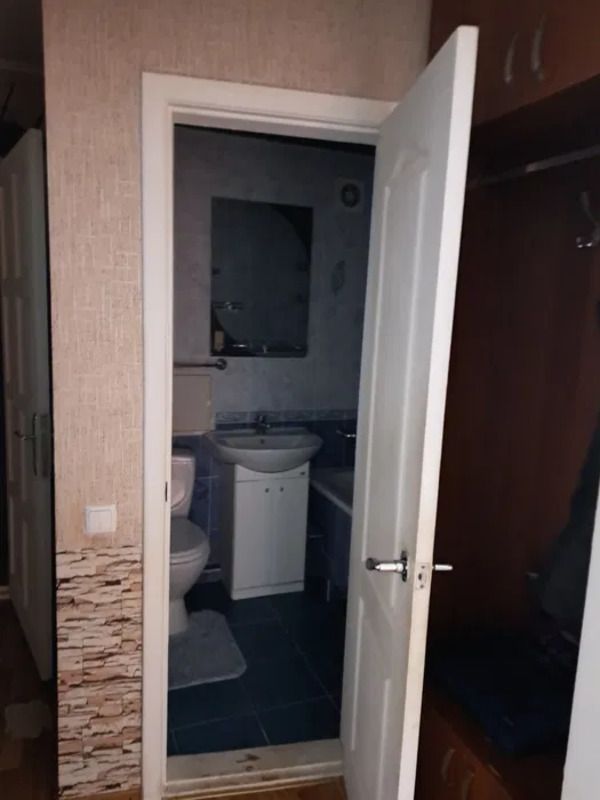 1834820445654657