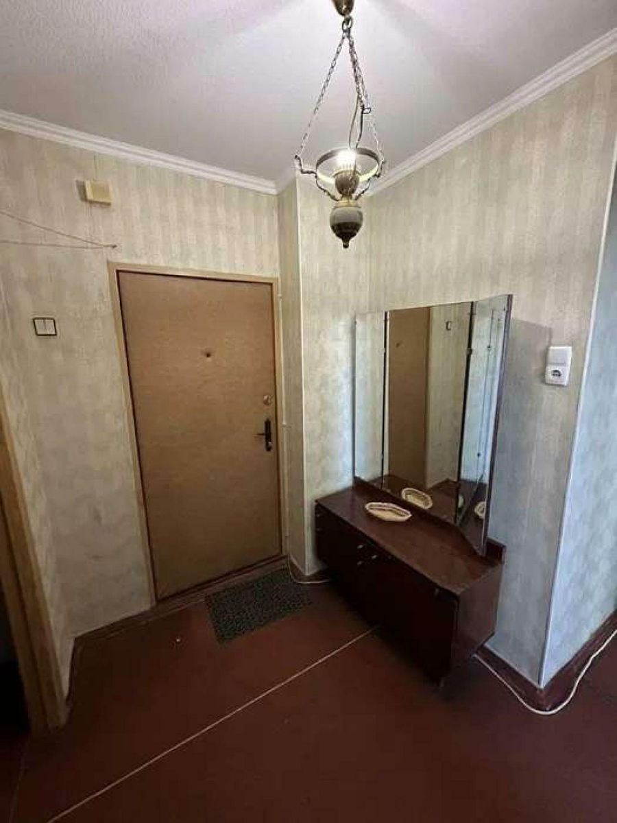 1835895845668658