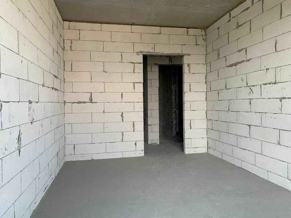 1831457836977659