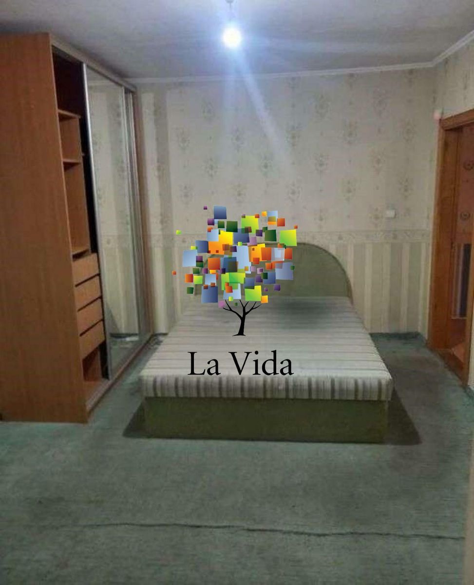 1835982097875066