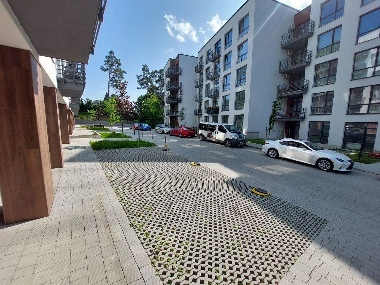 1837975321063066