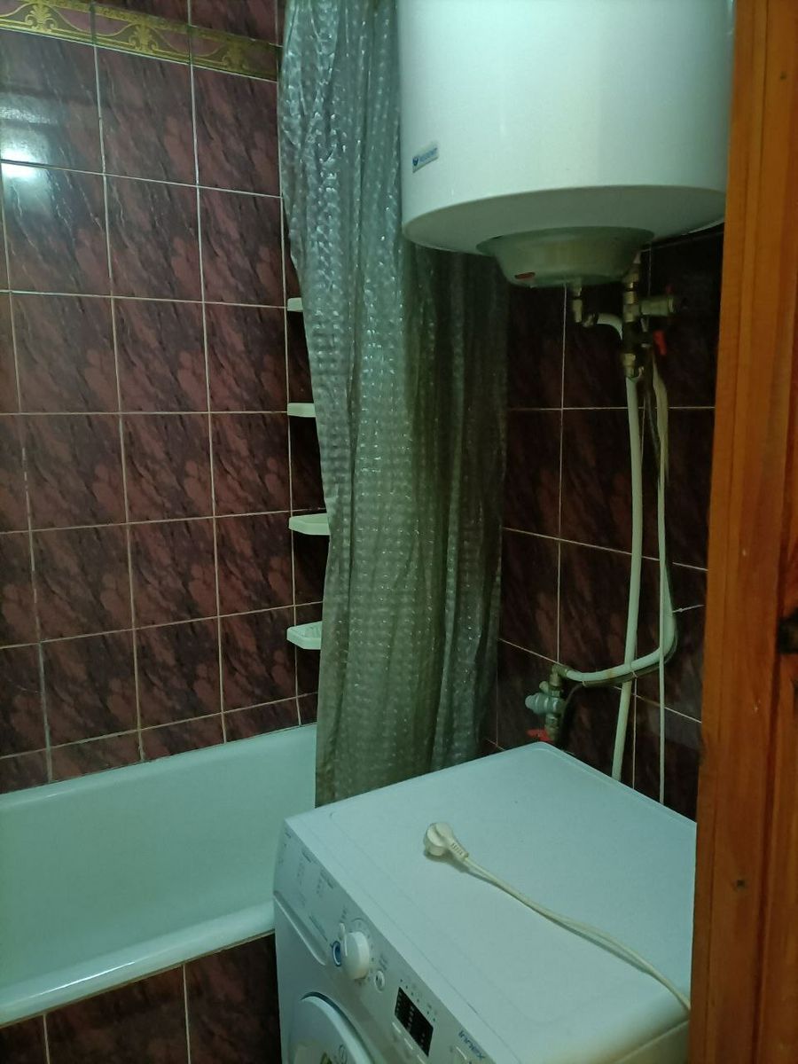 1831996767974660