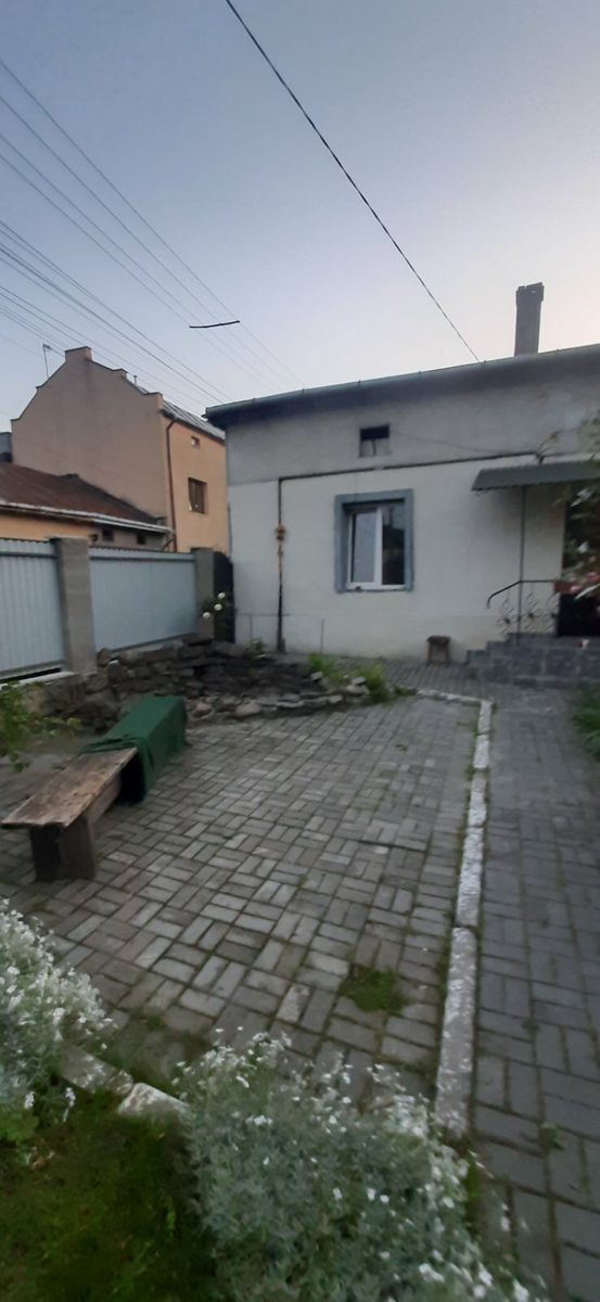 1835711003986661