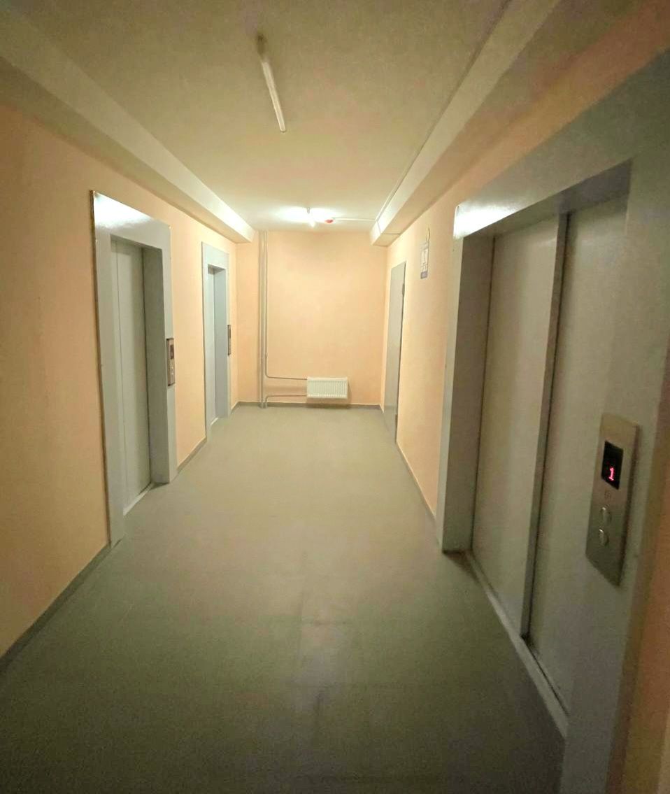 1832806772147662