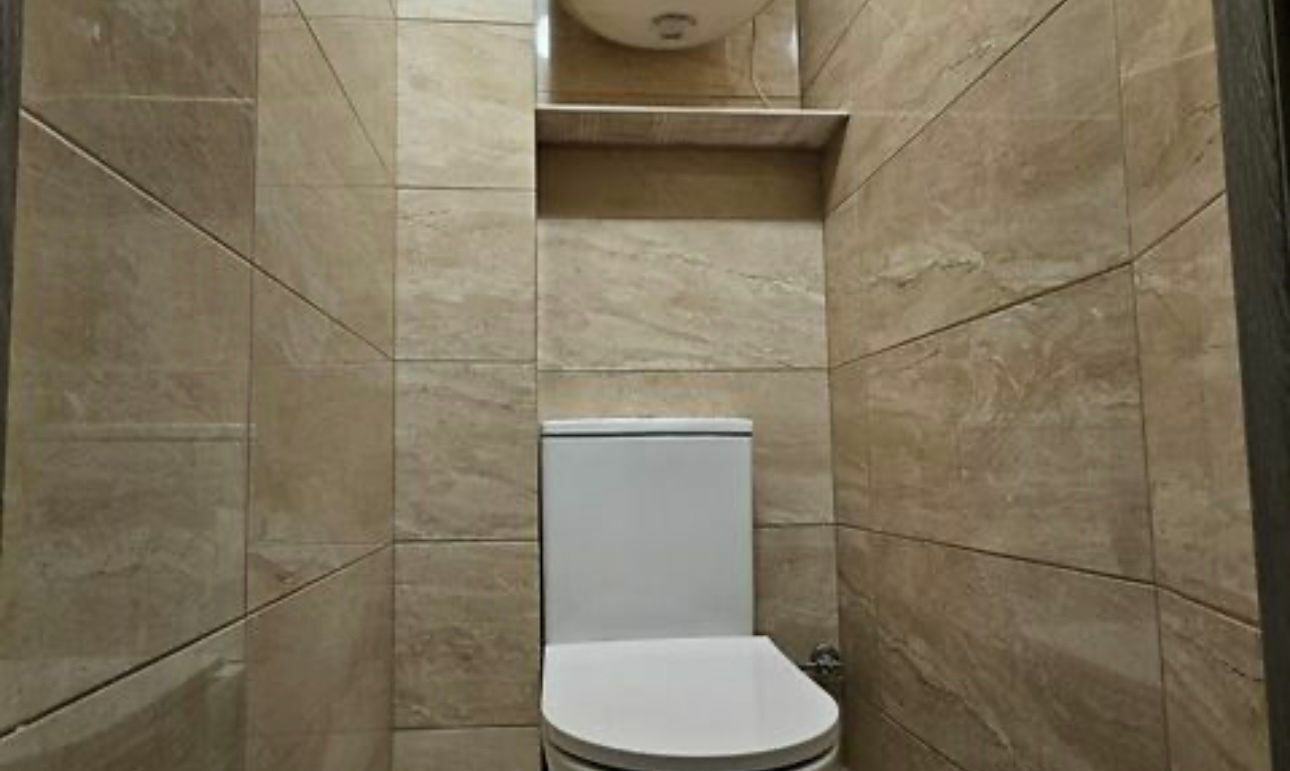 1835905889043662