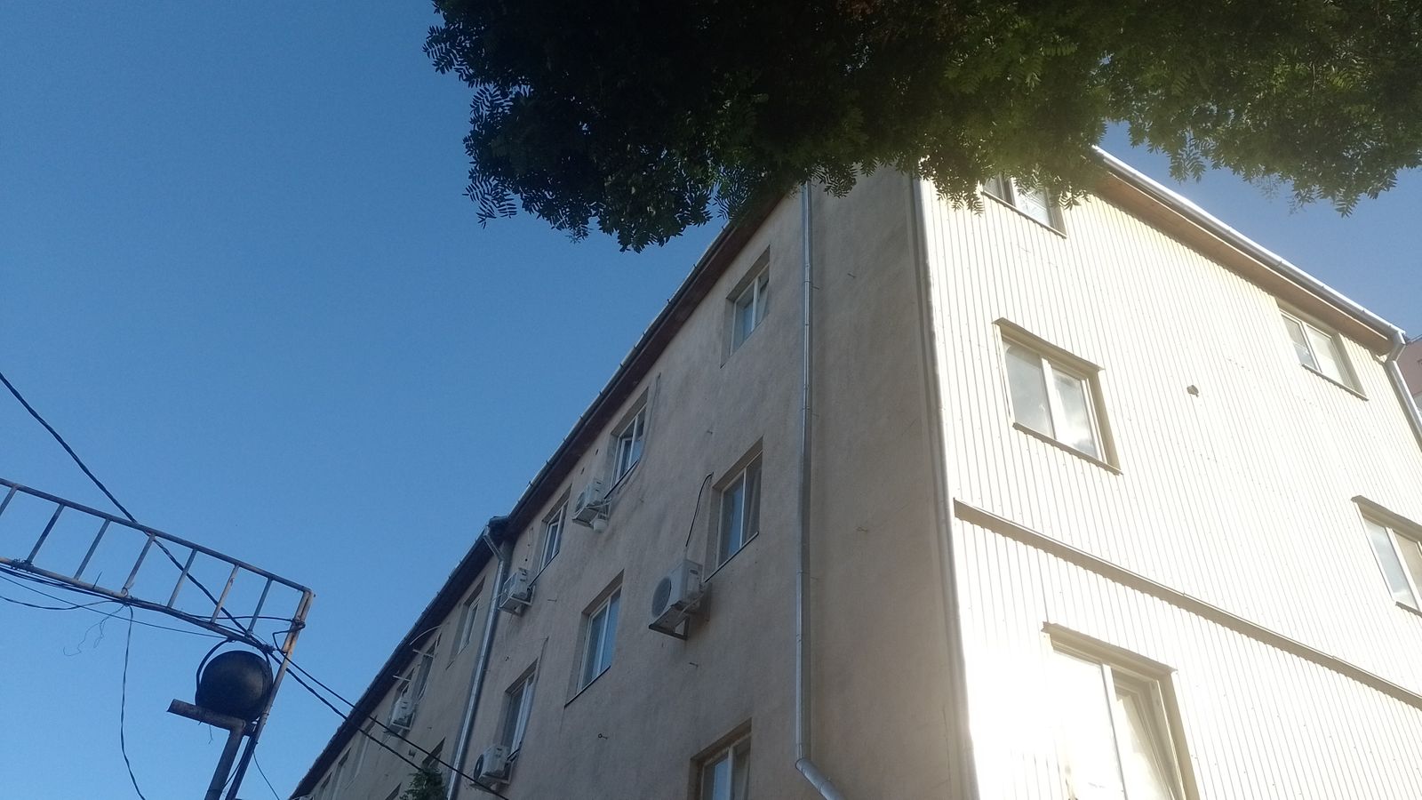 1837459508220663