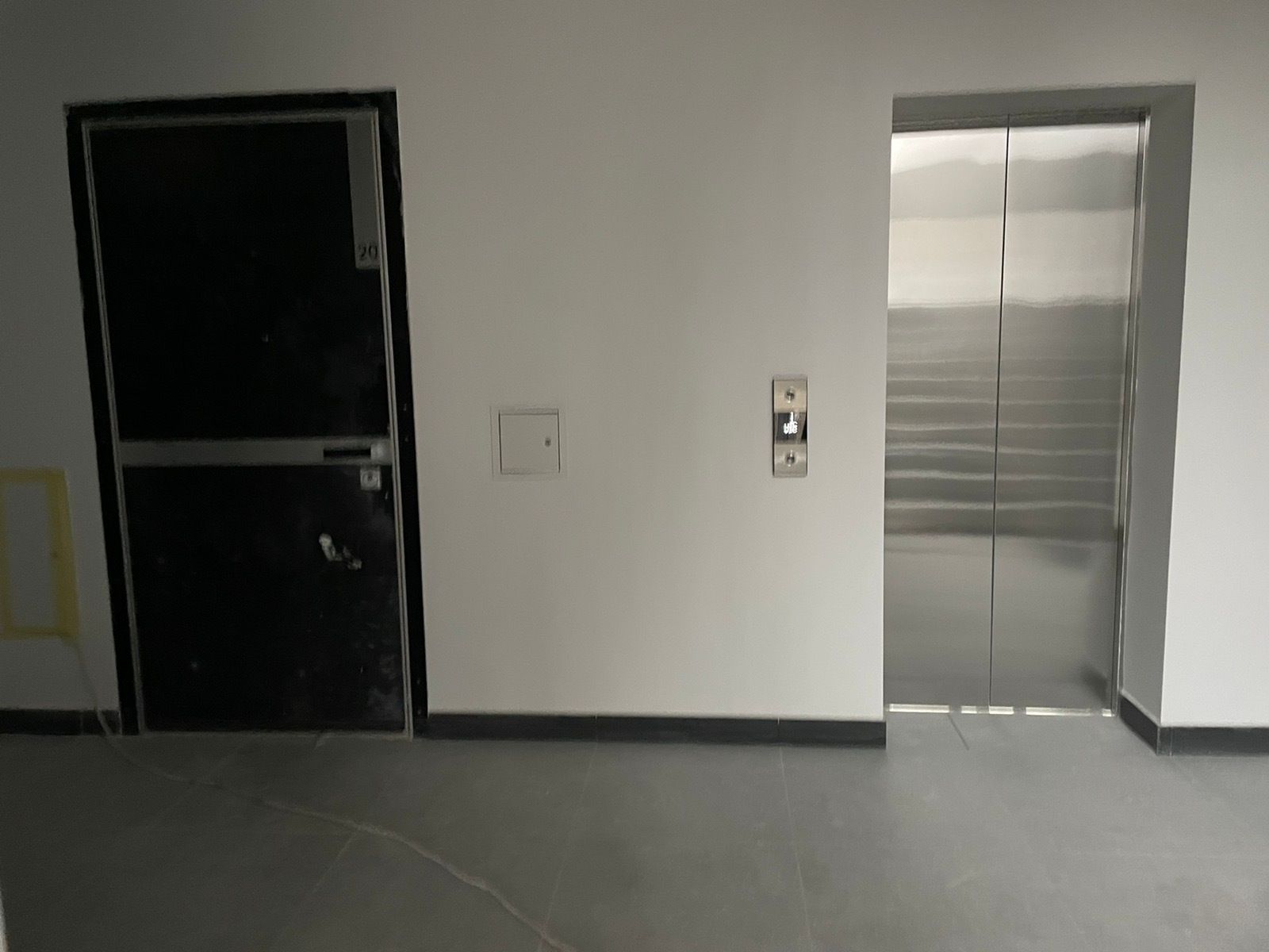 1829713131819664