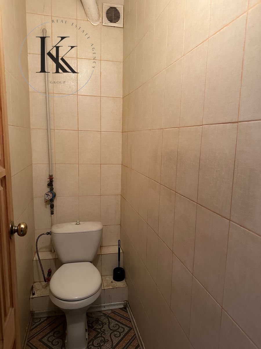 1832024440218666