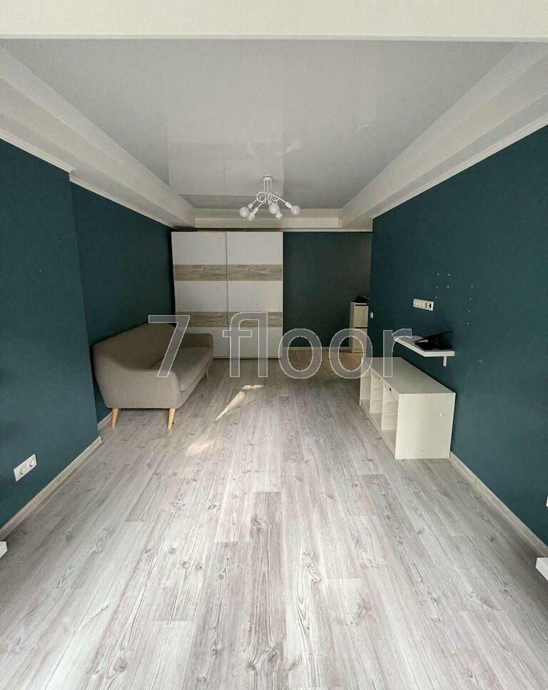 1835092358610666