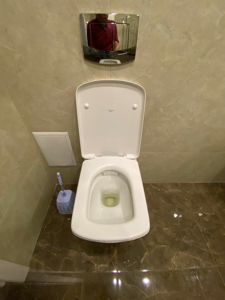 1831093567629667