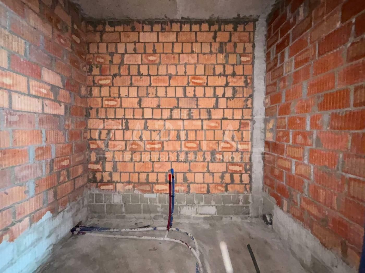 1836003333021667