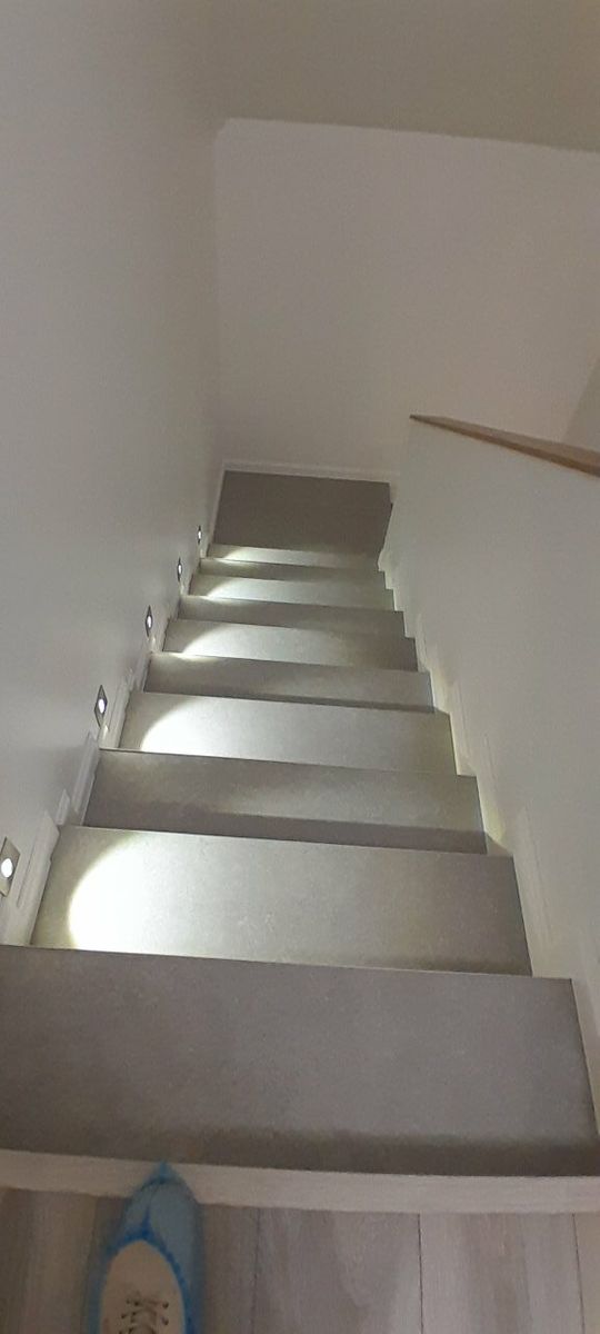 1836525472660668