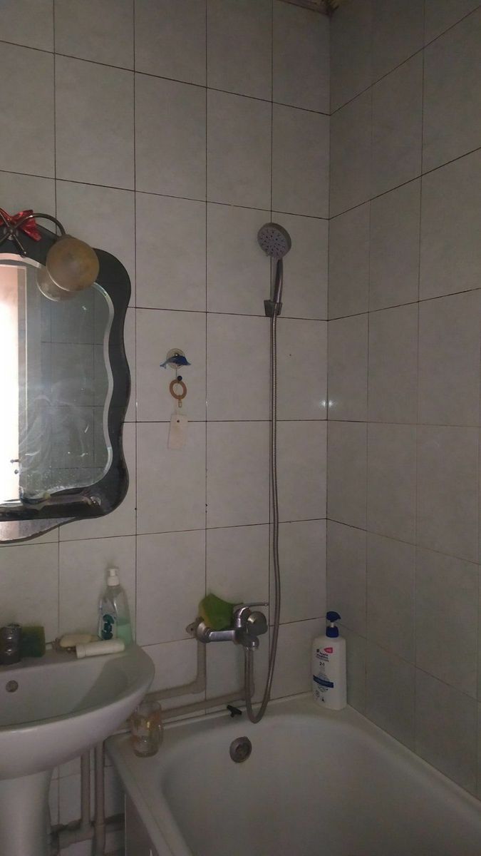 1835273853532669