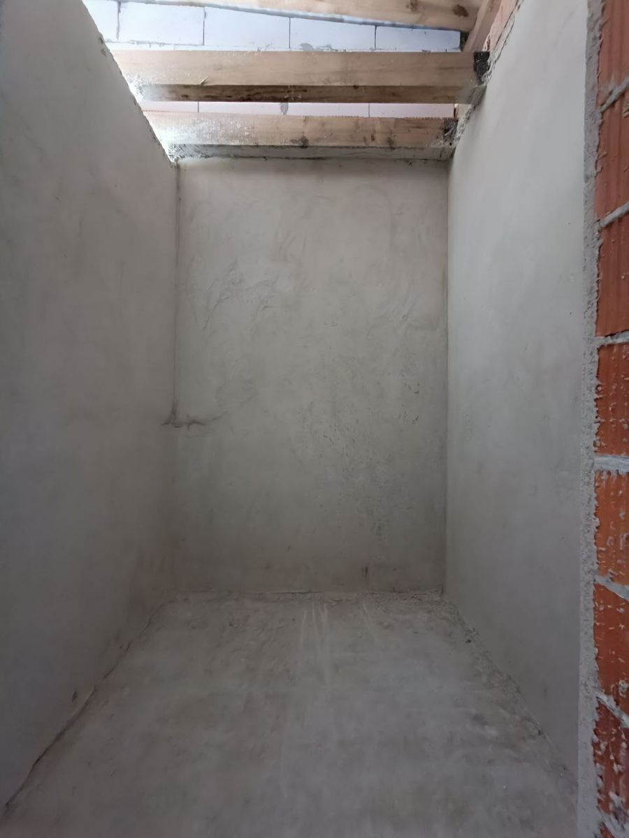 1827034425142067