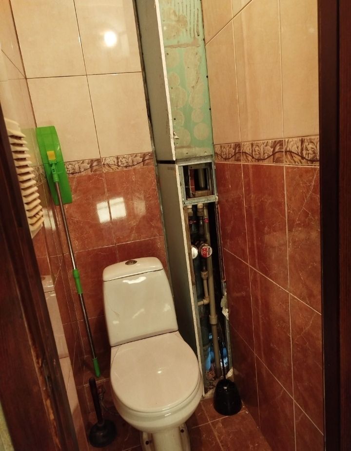 1832539436778067