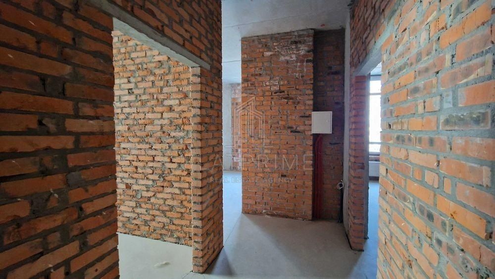 1834169906158067