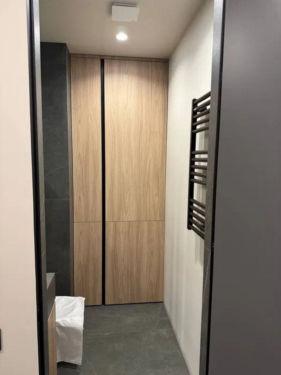 1833536876437670