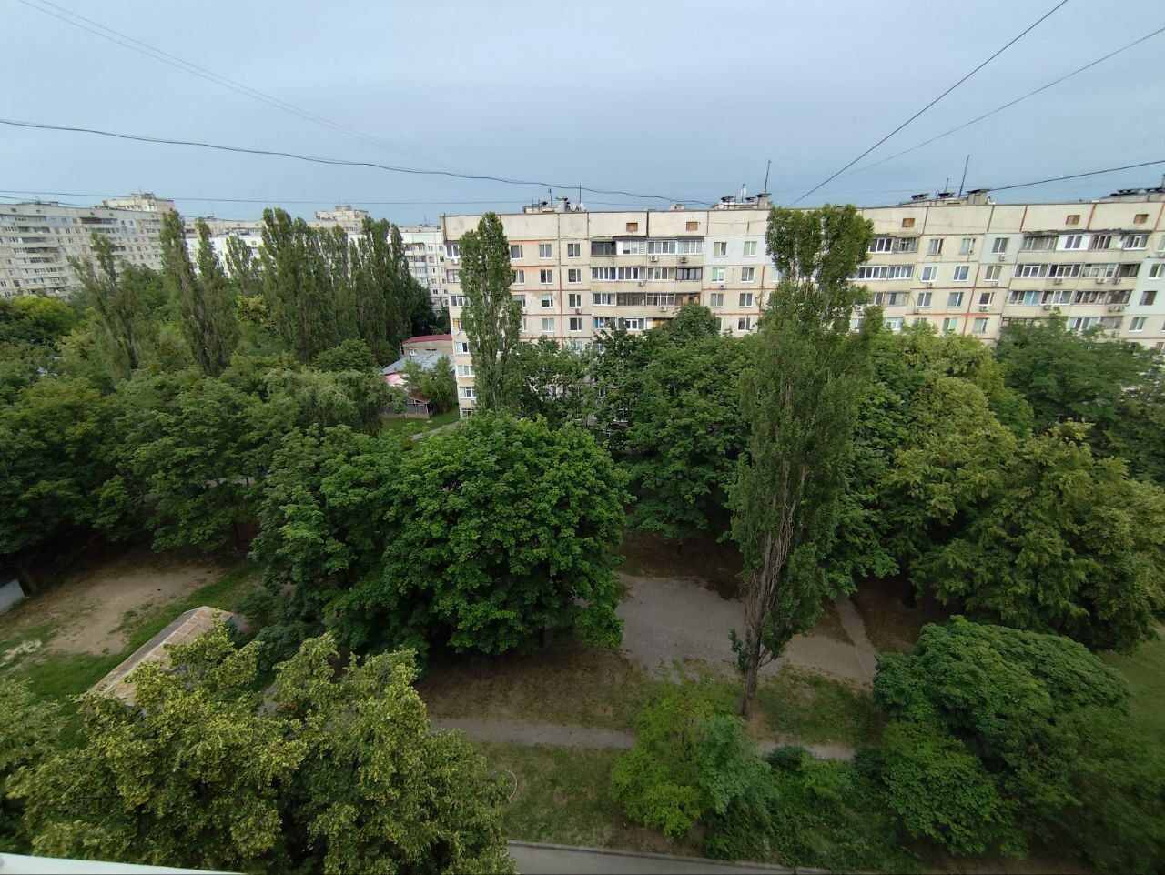 1835259571722670