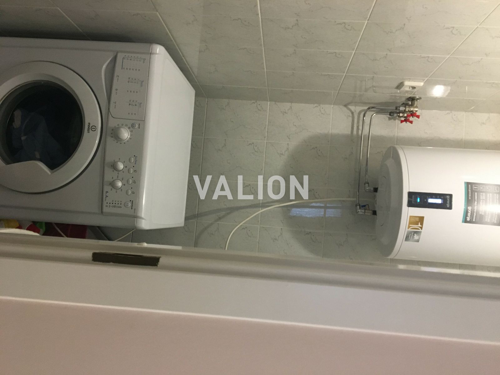 1835740744998670