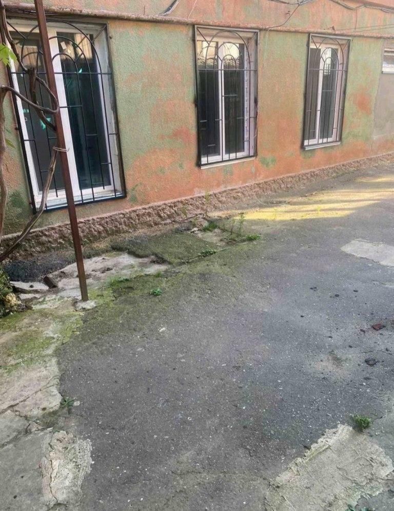 1835798965726670
