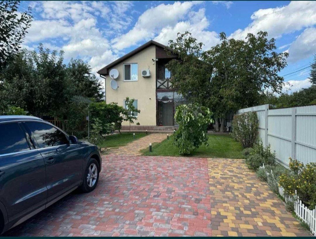 1836972644733670
