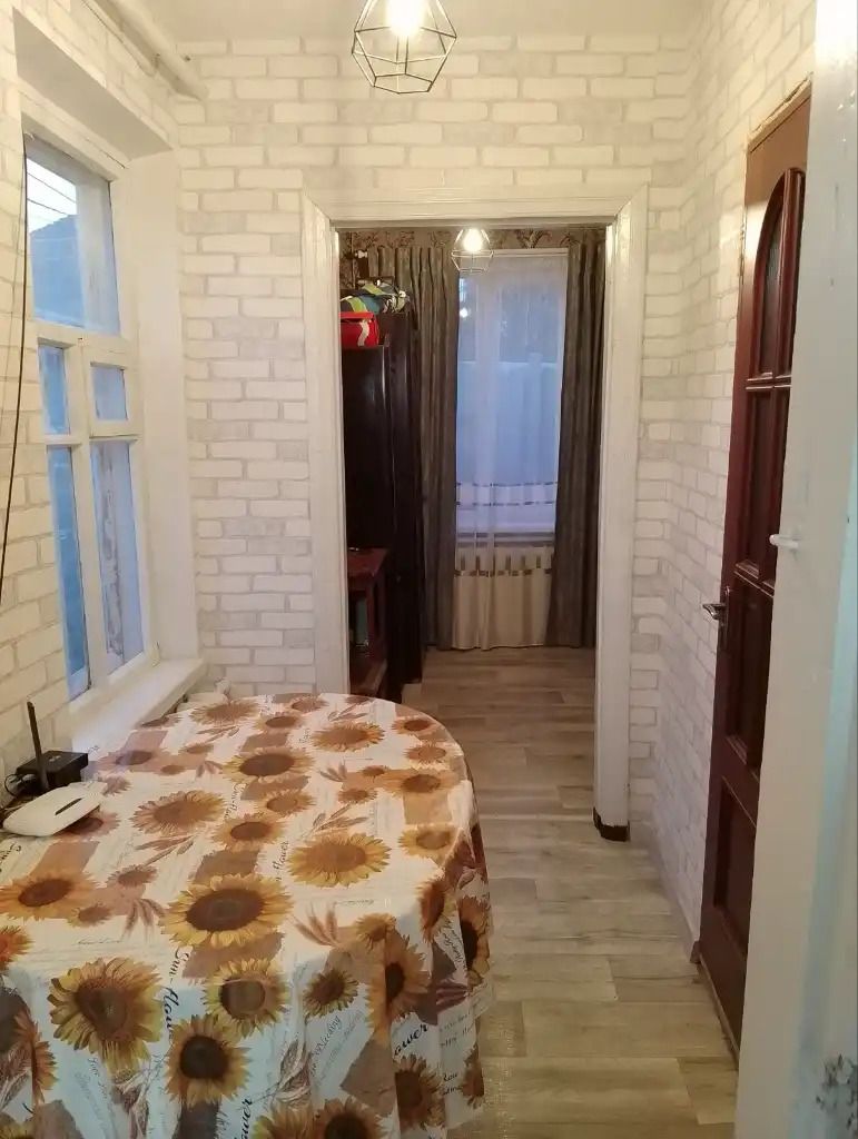 1836297168217671
