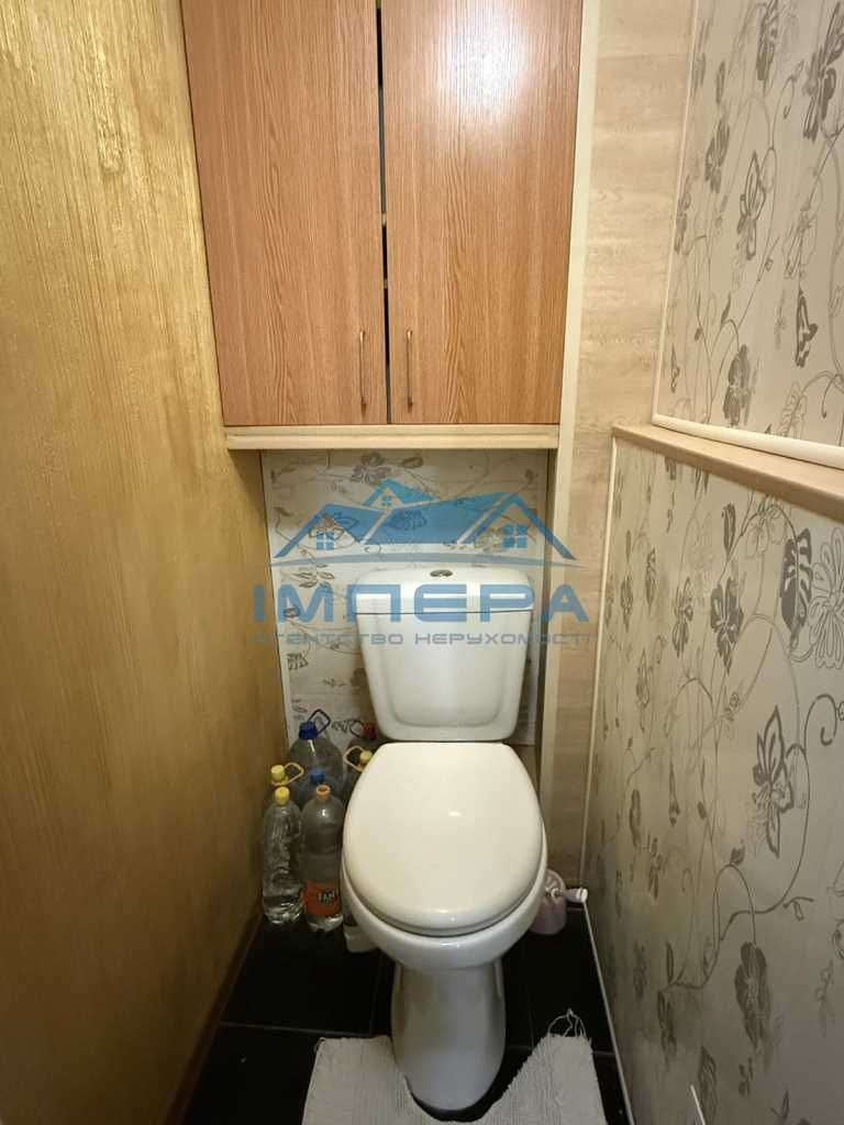 1835274270328672