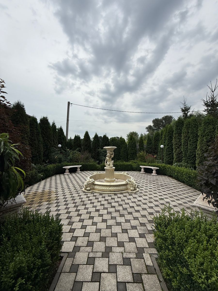 1839097055311672