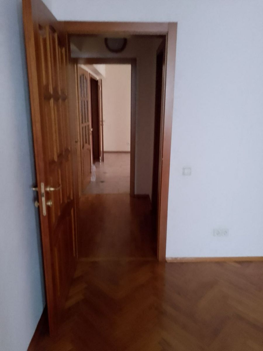 1832553524284674