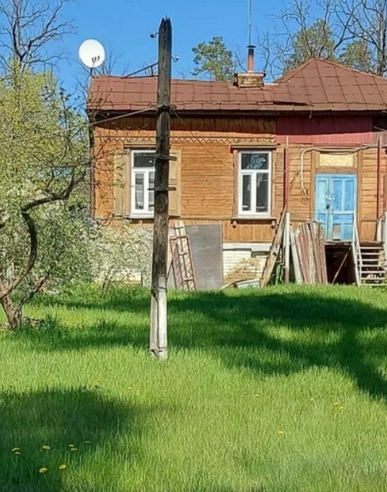 1835358223636674