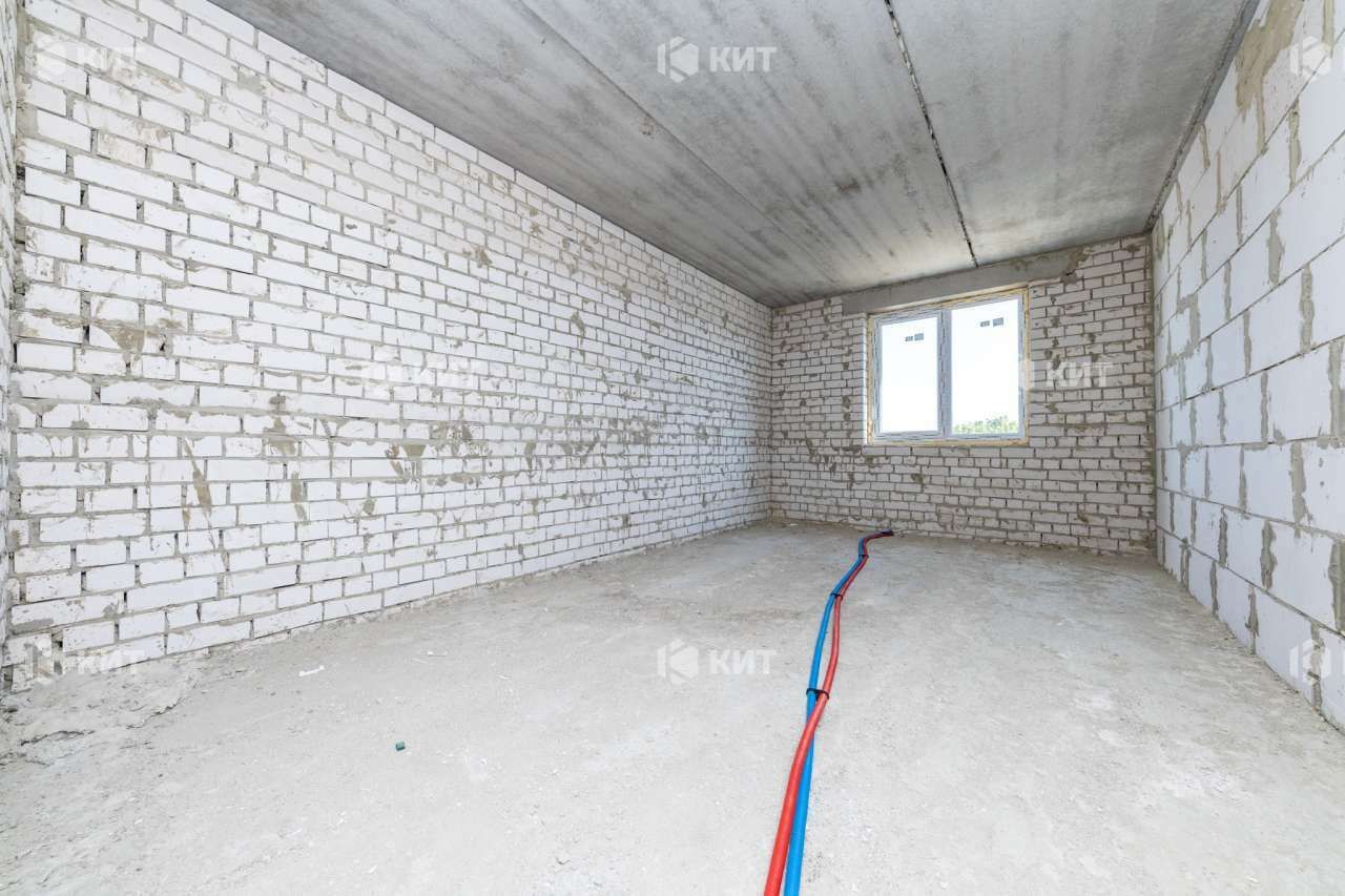 1834815013483675