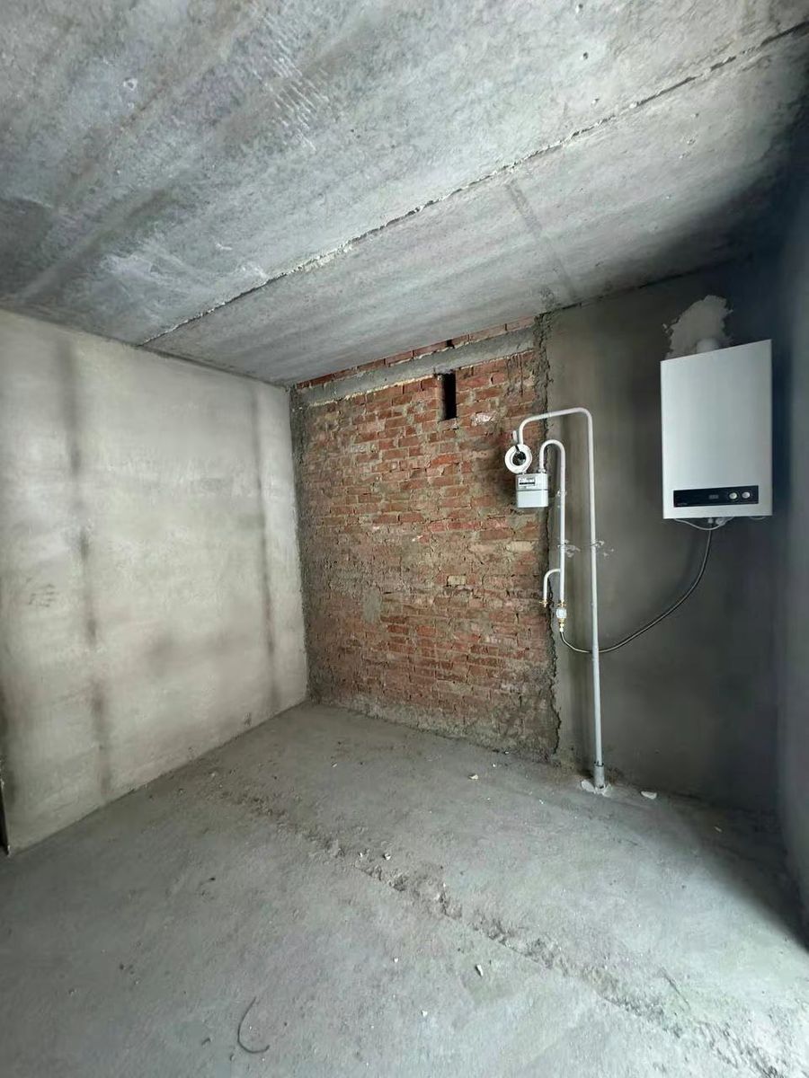 1839898734037675