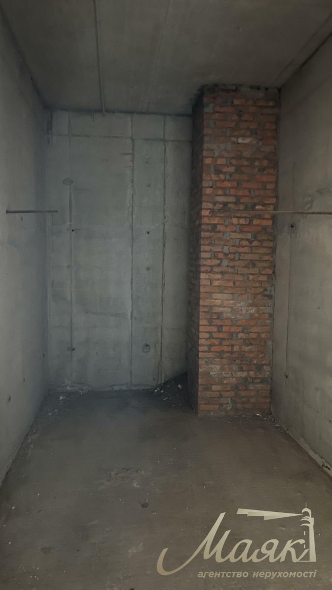1834731381373677