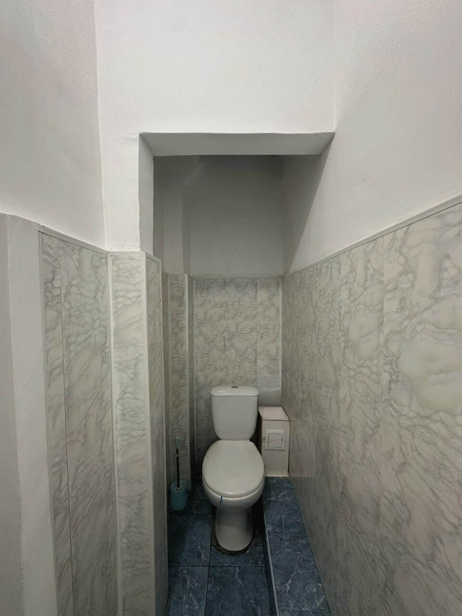 1835362550130677