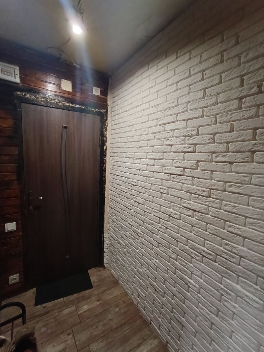 1835533815599677