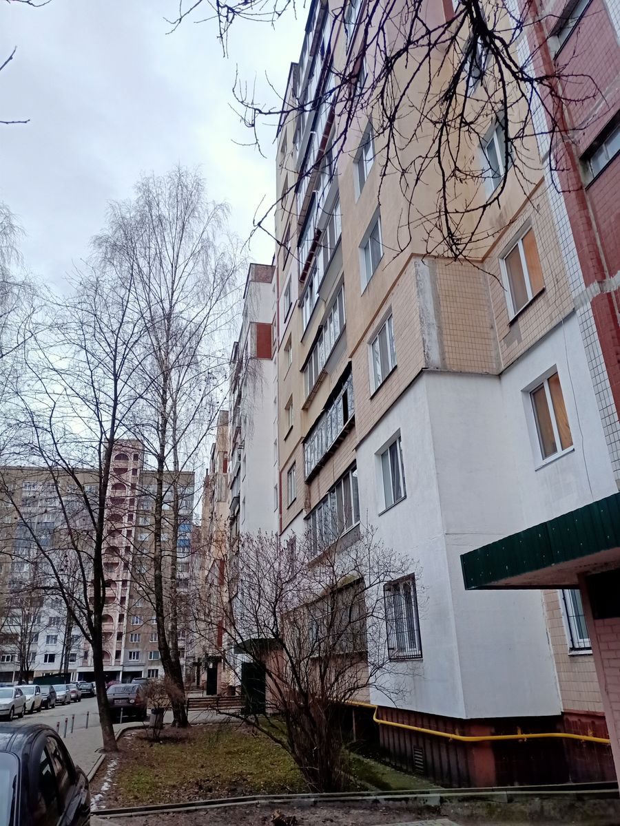 1759201617868678