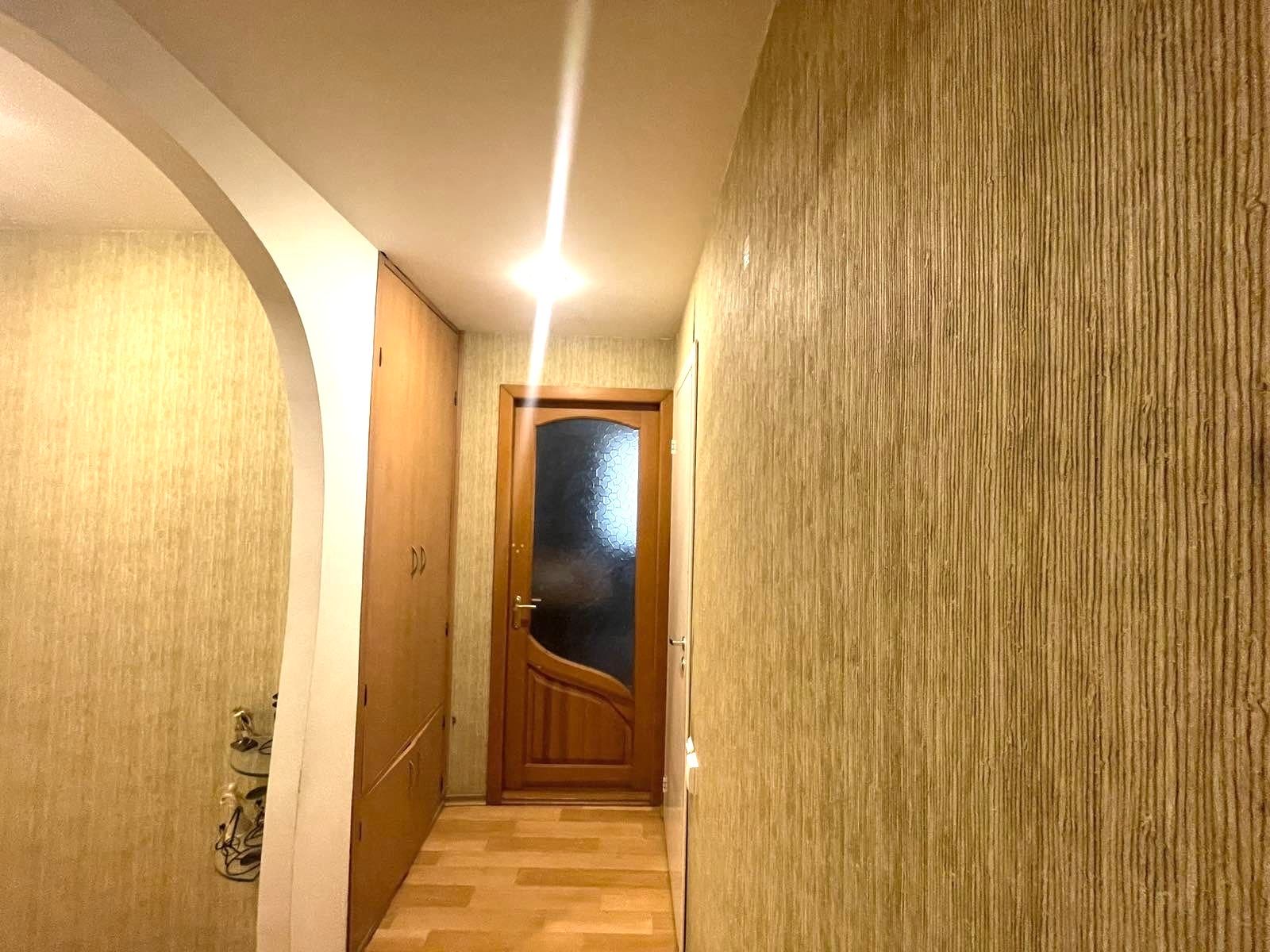 1831379435882679