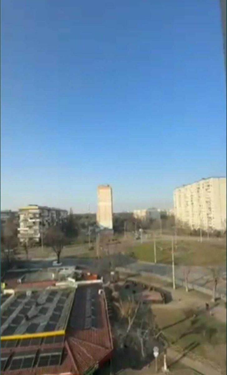 1832131683764679