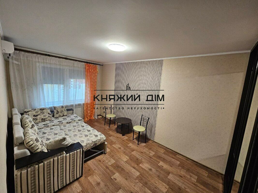 1837061808361679