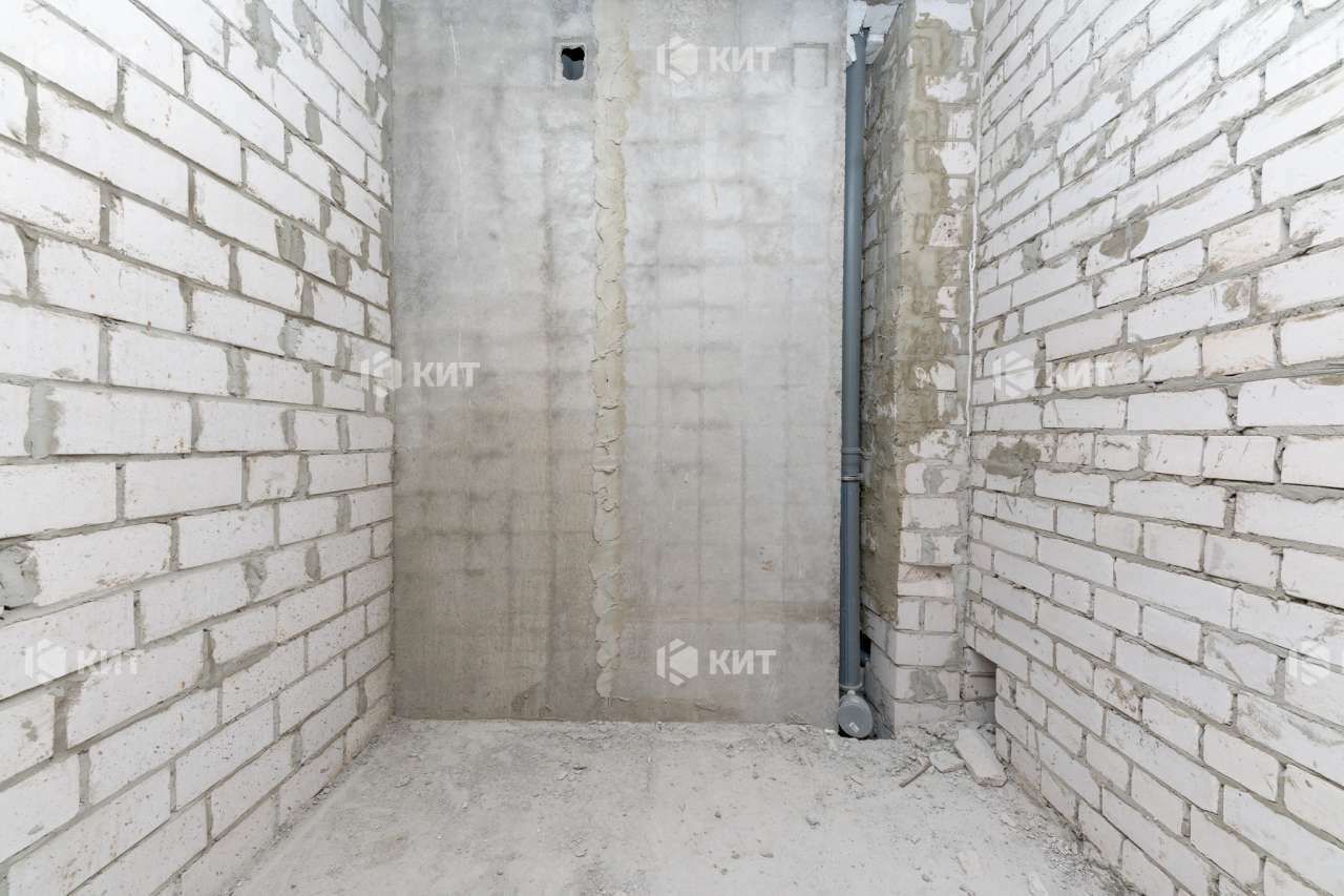 1835159914295680