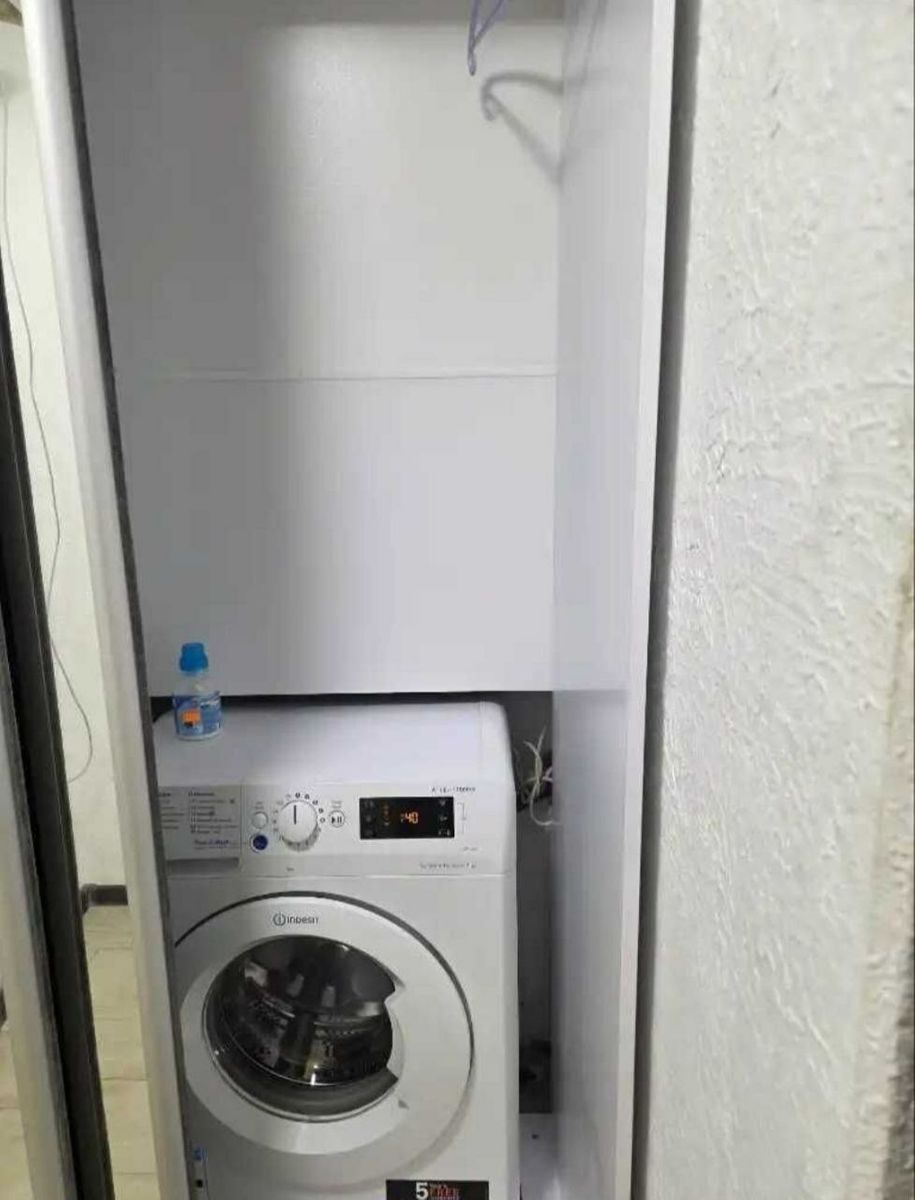 1835176553157682