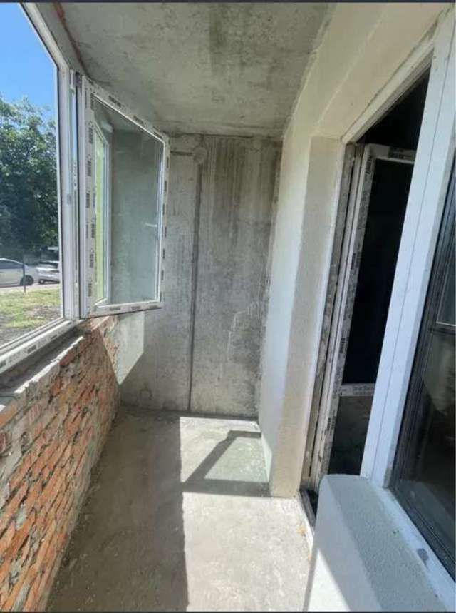 1834552356428683
