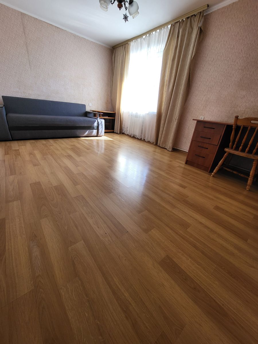 1800274696687684