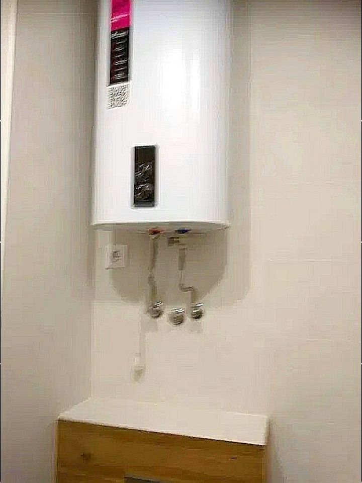 1835472196153684