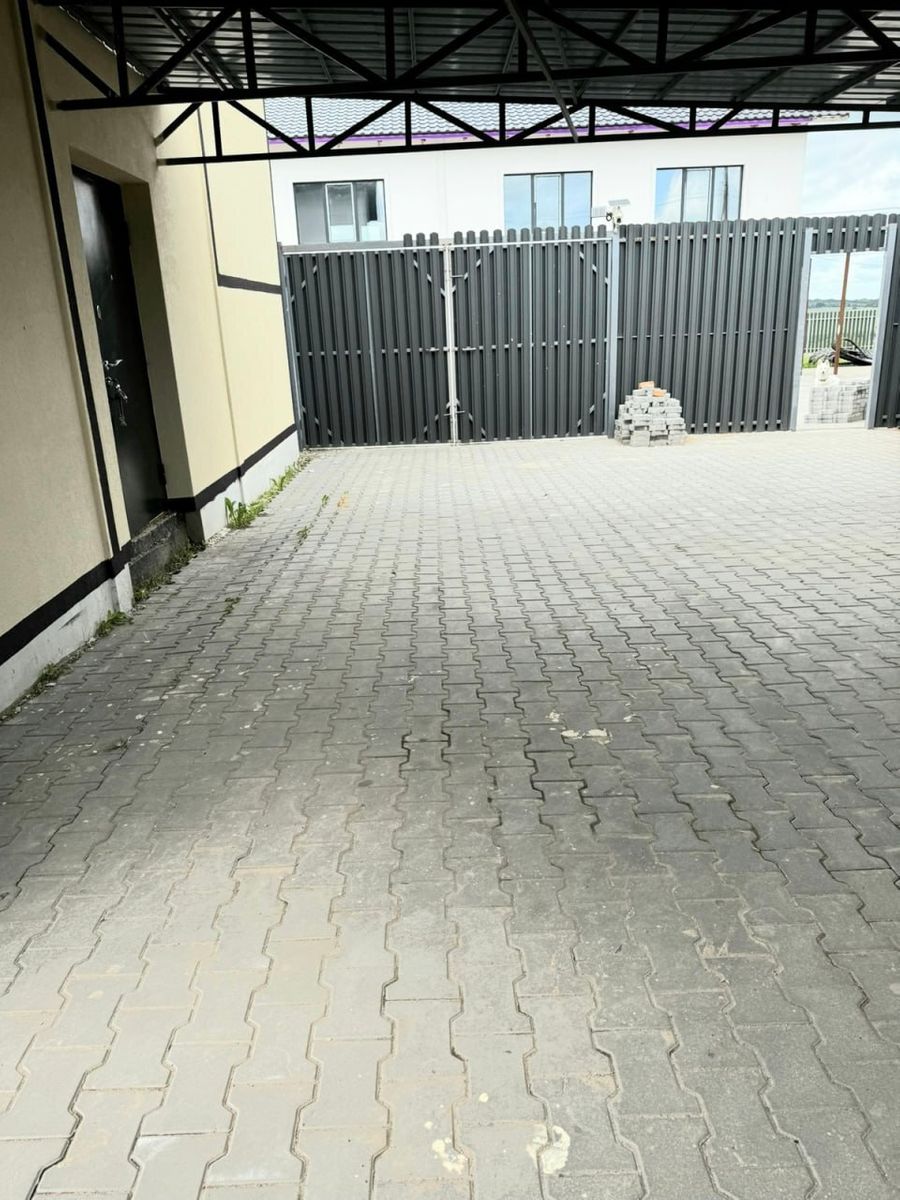 1839800621314686