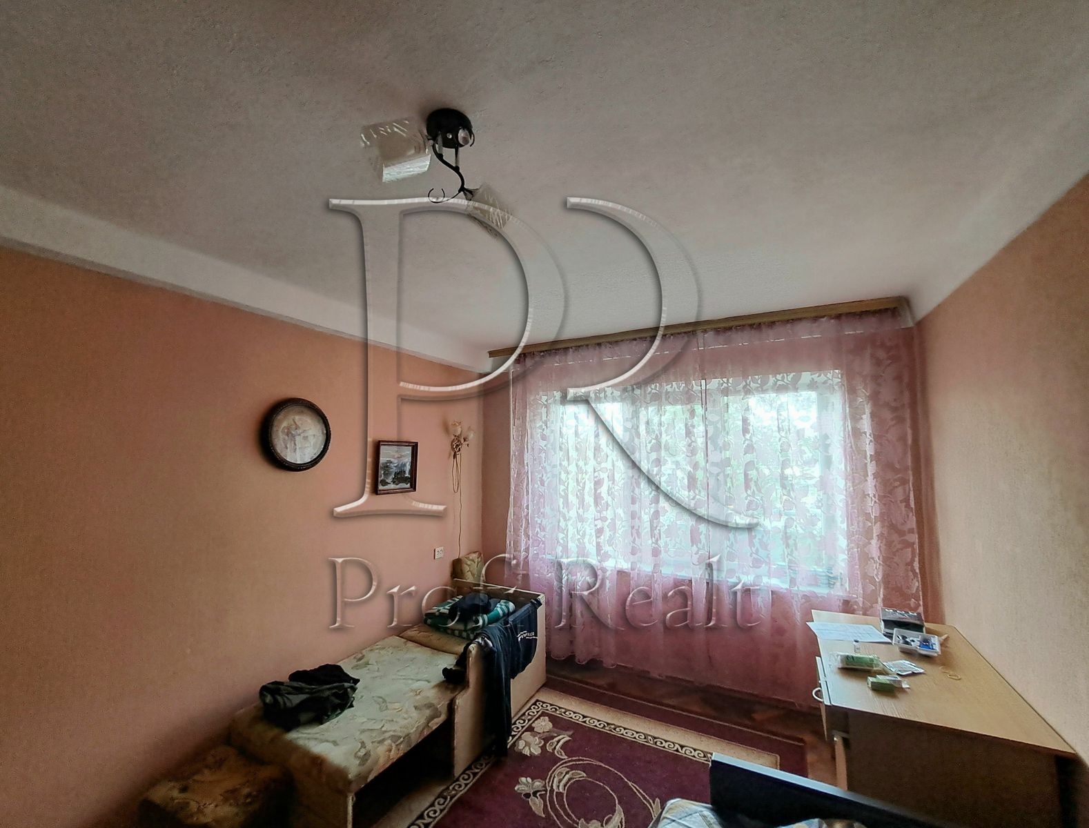 1831355652710687