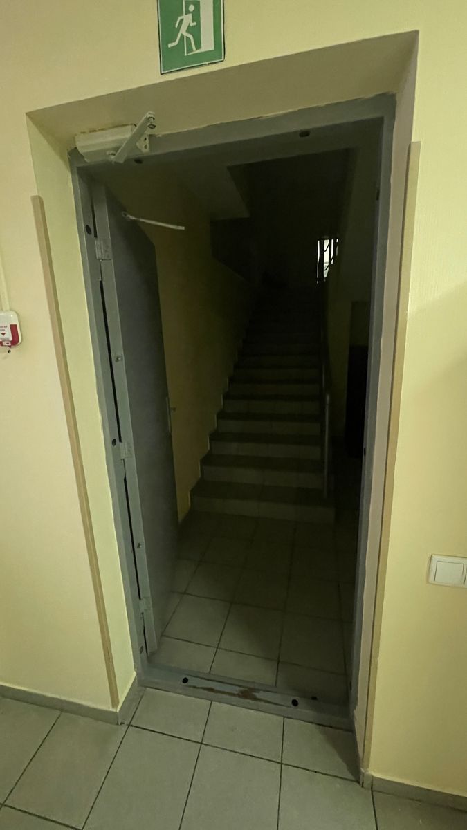 1836444363902688